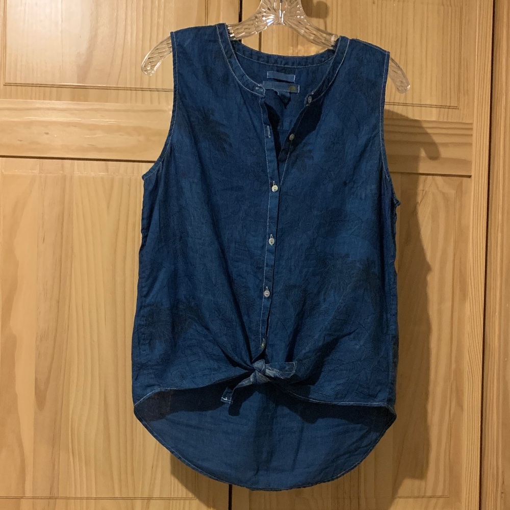 C.C Sleeveless Indigo Blue Tie-Front Blue Blouse with Front Tie